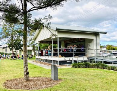 Bands in Parks - Banyo Community Christmas Carols