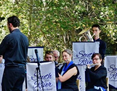 Bands in Parks - Manly Harbour Christmas Markets