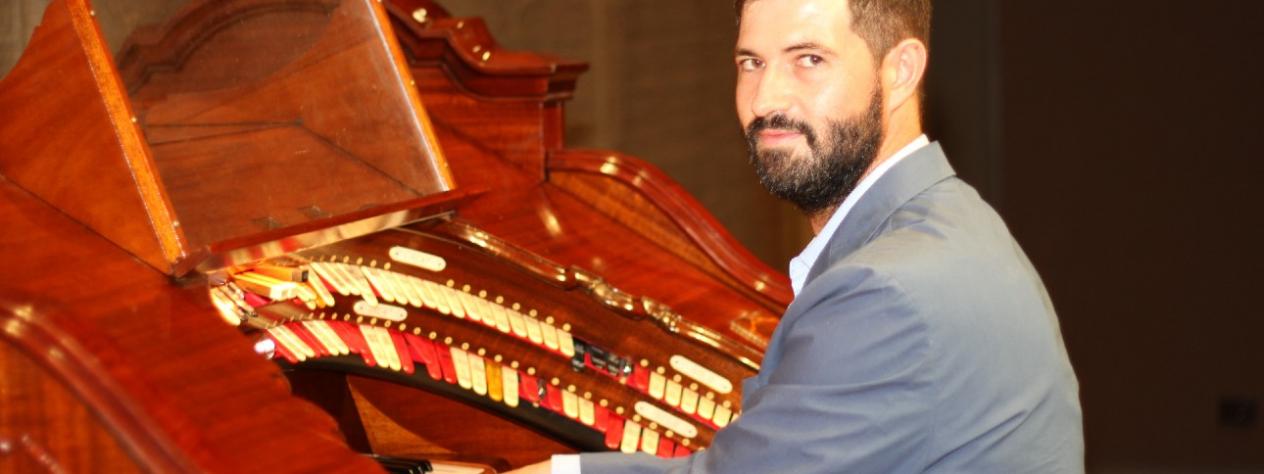 Lord Mayor's City Hall Concert - Organ Sounds That Go Bump In The Night